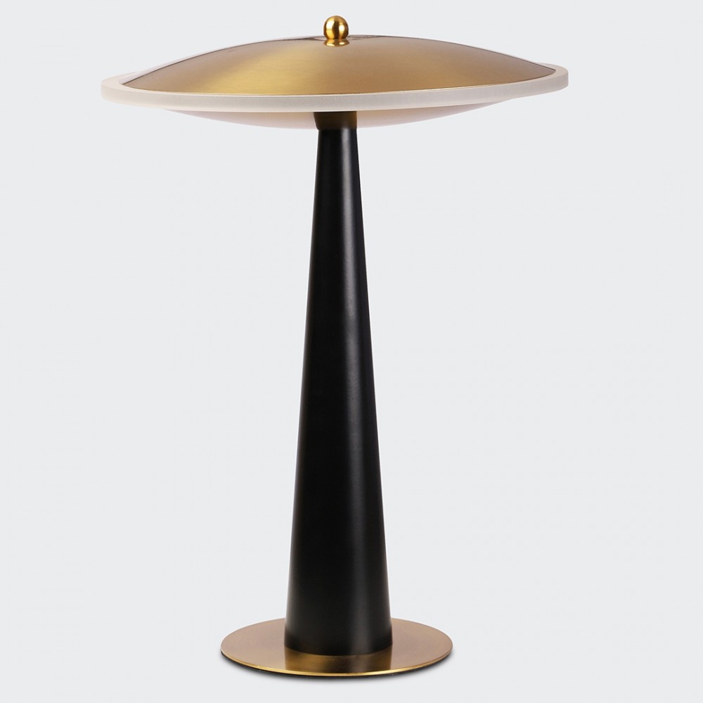 The Saucer Table Lamp